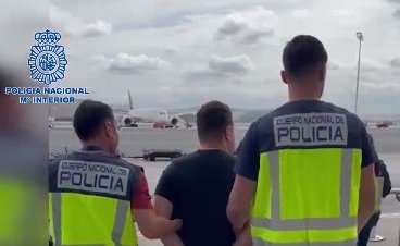 Police Arrest Gang Accused Of Bringing Migrants To Spain