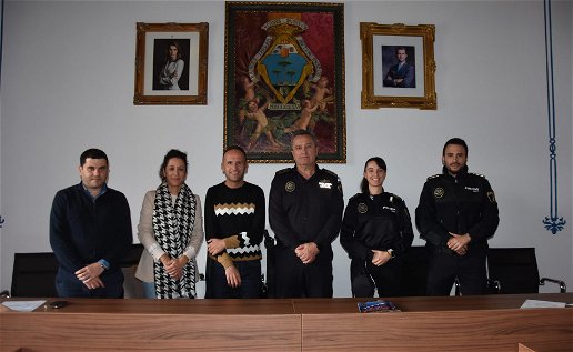 Guardians Unveiled: Pinoso Welcomes Two New Officers to its Local Force.