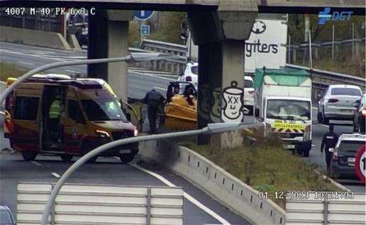 Helicopter crashes Onto Busy Madrid Motorway