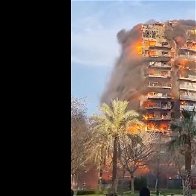 Huge fire engulf high rise building in Valencia