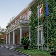 Business Roundup for Spain and the UK