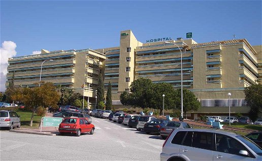 Man admitted to Costa del Sol Hospital with gunshot wound.