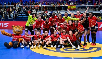Spain's Women's Handball Team punches ticket to Paris Olympics.