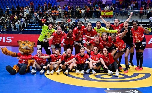 Spain's Women's Handball Team punches ticket to Paris Olympics.