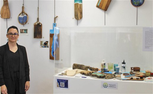 Craftsmen and women shows off what Mijas can do
