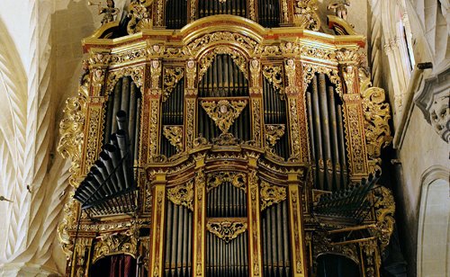 Restoring Orihuela's baroque organ to its majestic splendour.