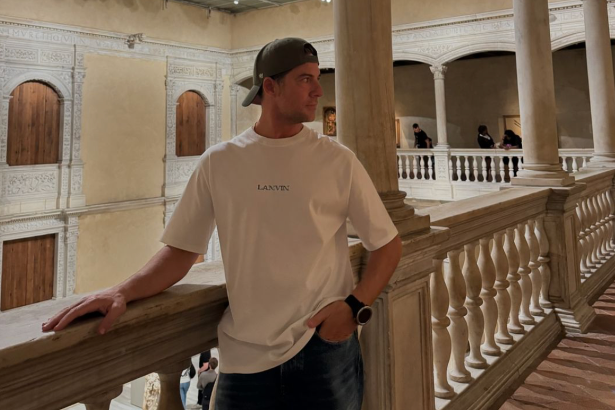 David Bisbal explores a slice of Almería in New York!