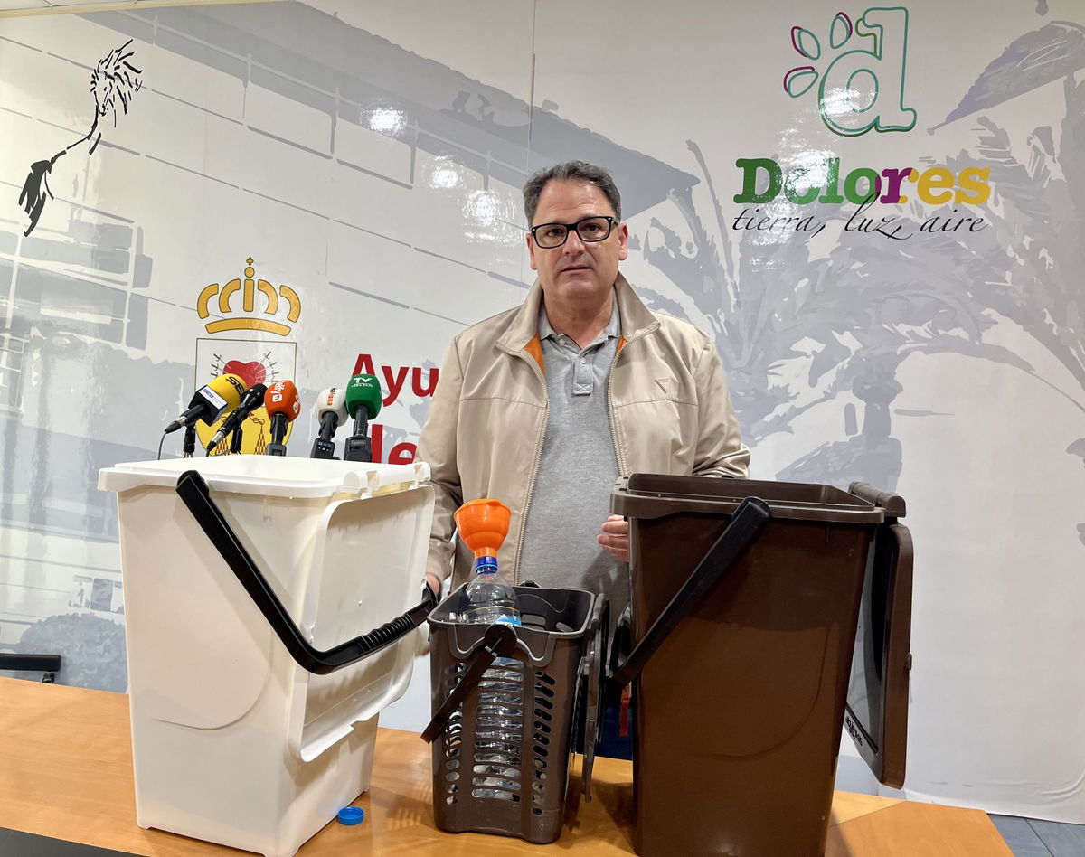 Dolores lowers waste collection fees « Euro Weekly News