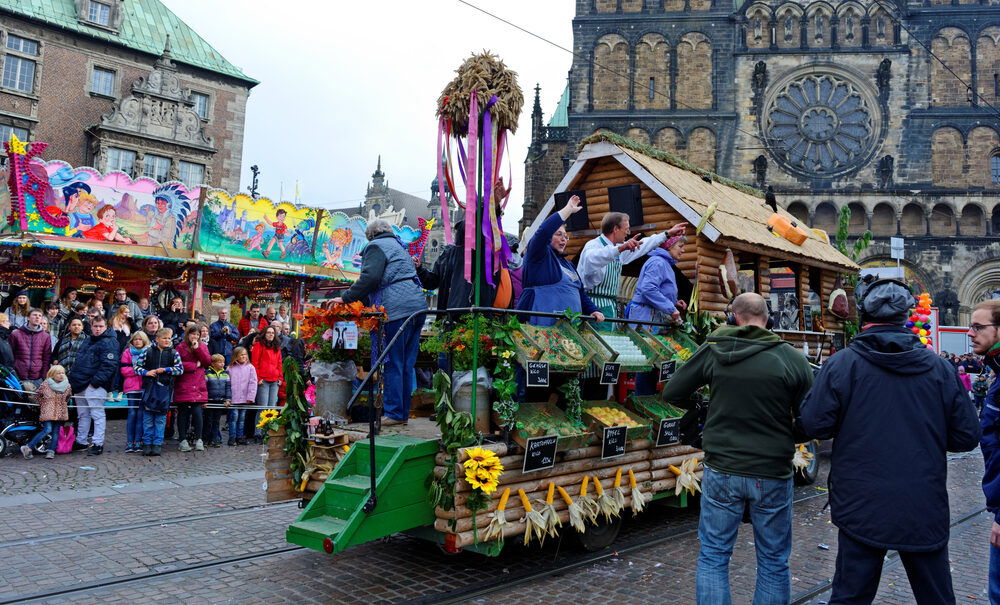 Bremen Freimarkt Parade Revelry Euro Weekly News