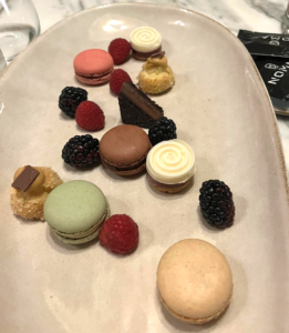 Les délices culinaires du monde du restaurant Nomad. Euro Weekly News.