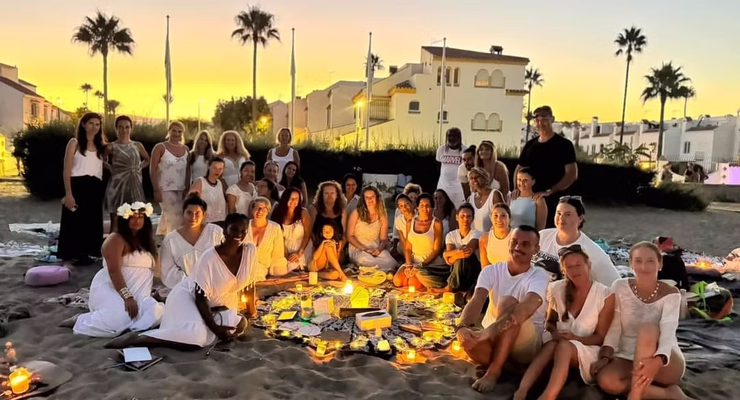 Reinicio en el evento de playa de luna llena de Casares «Euro Weekly News»