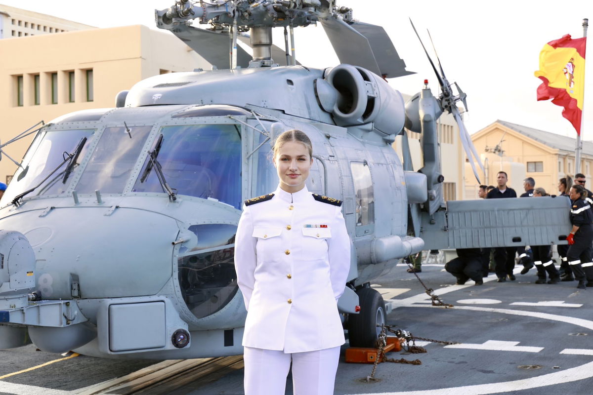 Princess Leonor prepares to train in San Javier