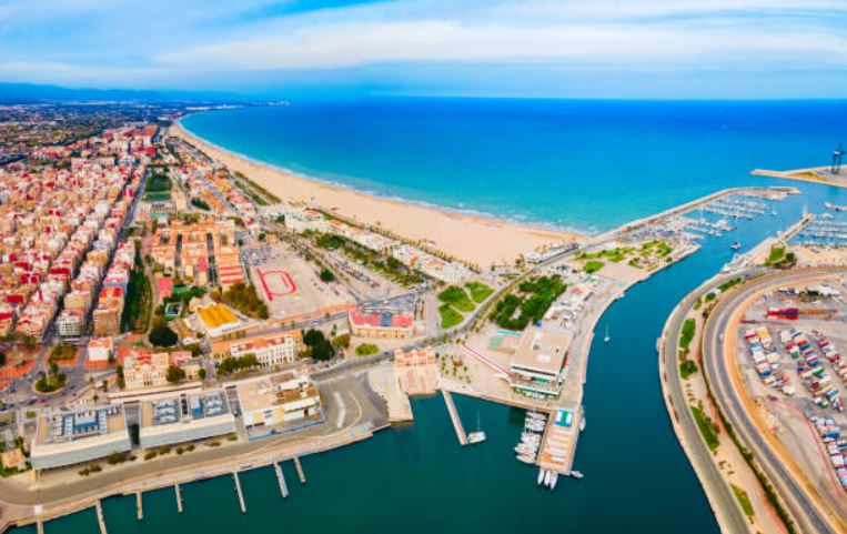 Playa El Cabañal - Las Arenas