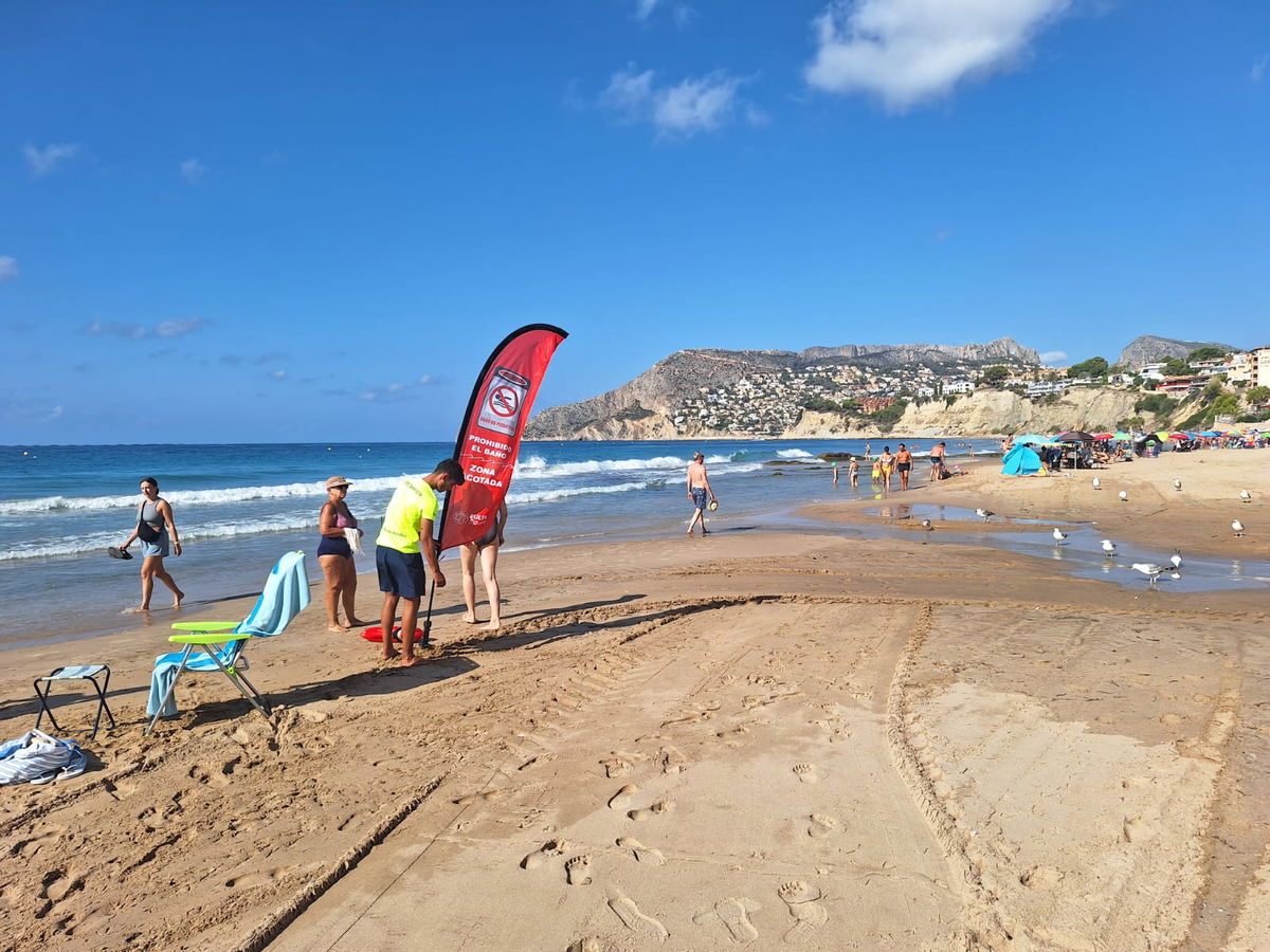 Another beach closure in Calpe following suspected water contamination