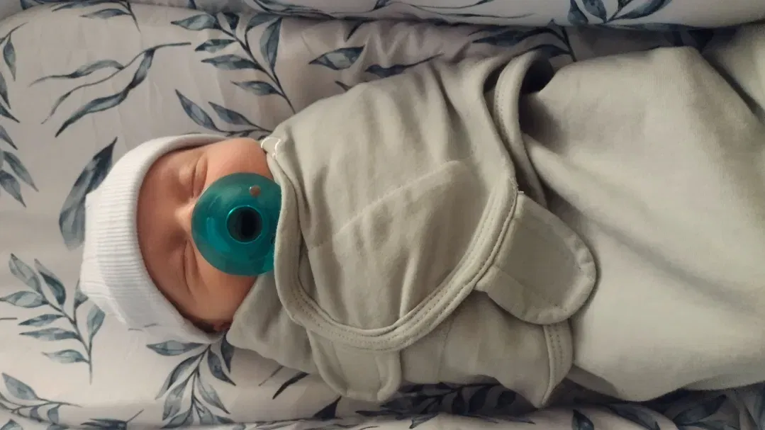 A record-breaking baby born from 30-year-old embryo