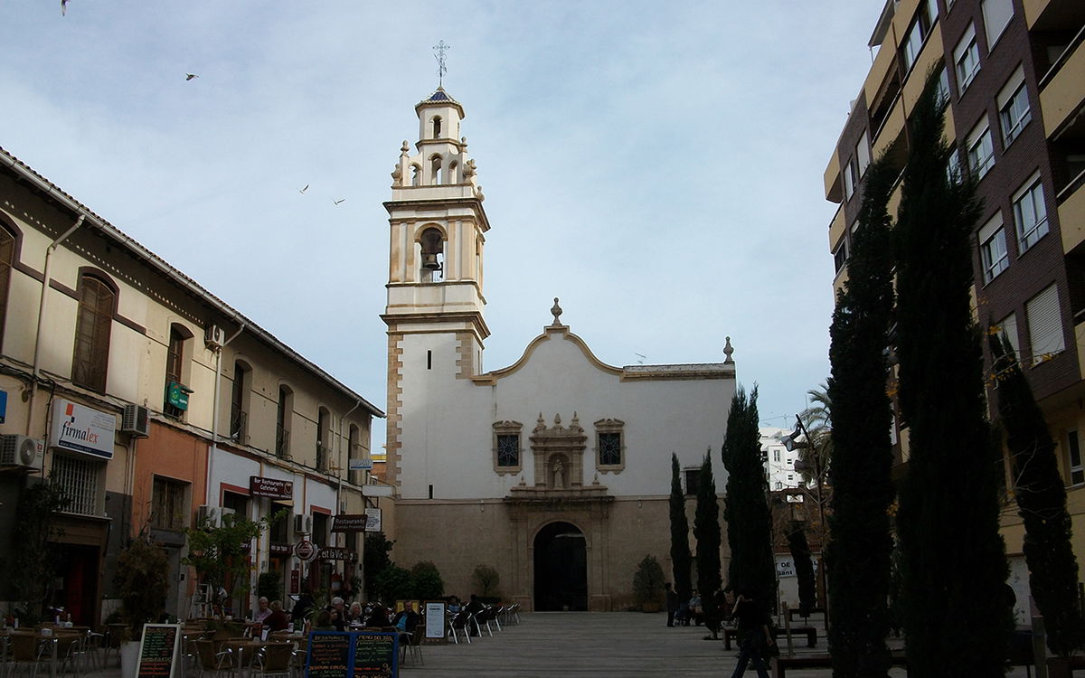 Denia rewards local shopping with free tickets to summer cultural events