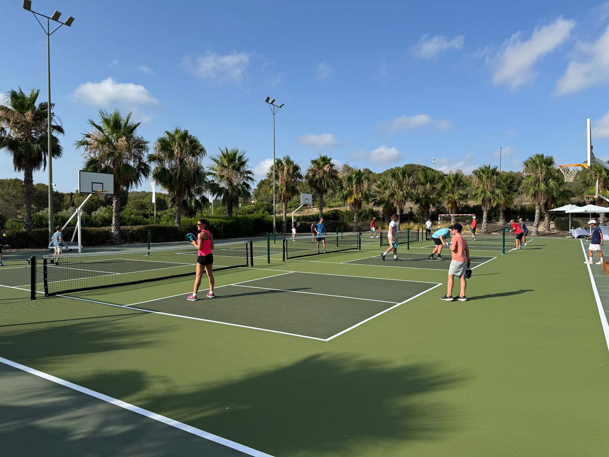 Las Colinas Golf & Country Club Embraces Pickleball