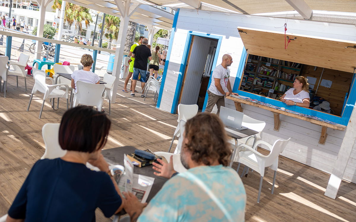 Albir multilingual beach library welcomes over 1,000 users in a month