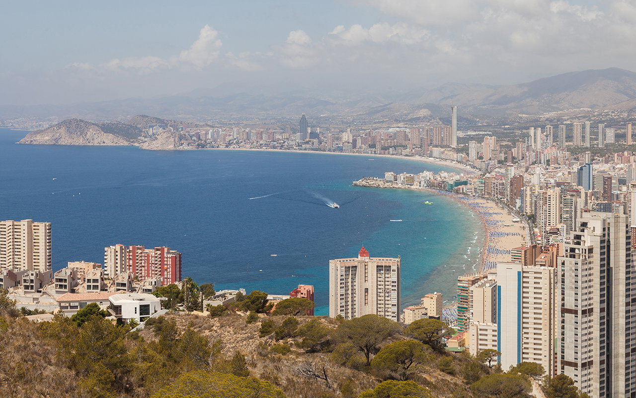 Benidorm offers up to €1,000 to support new businesses launched in the city