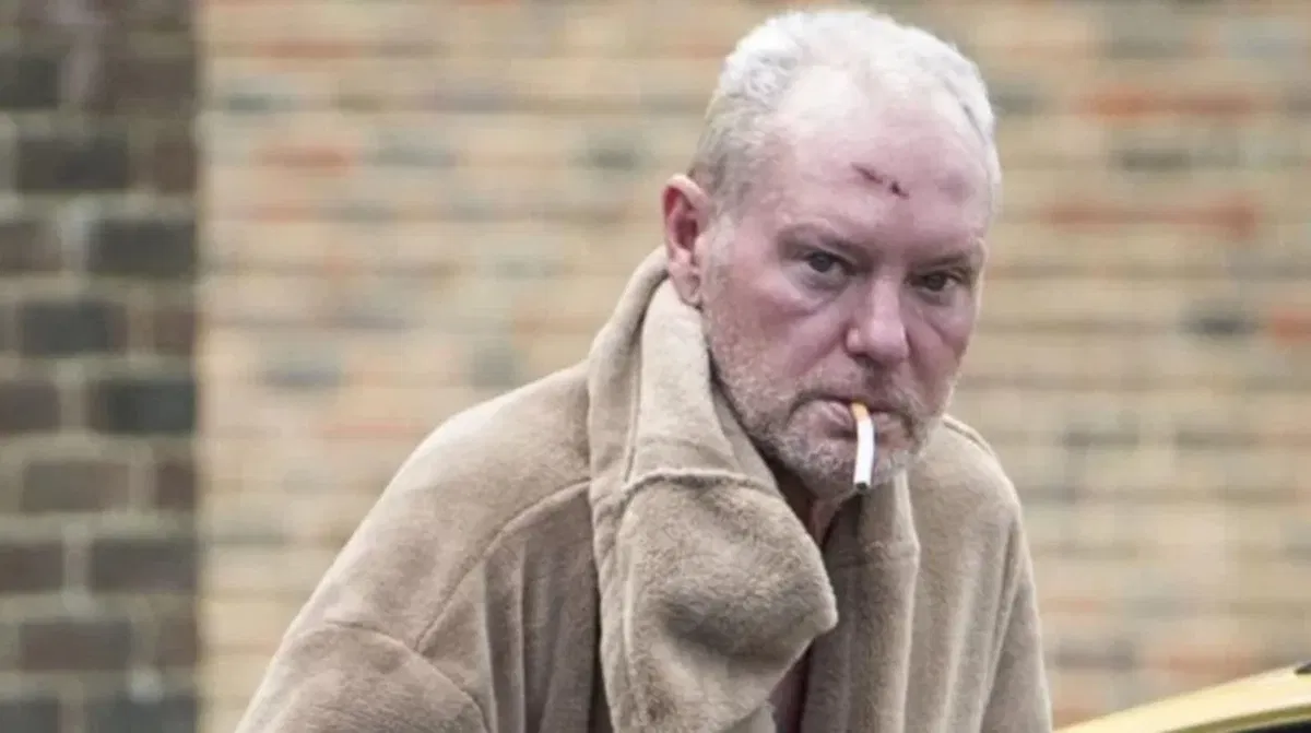 Paul Gascoigne rushed to hospital