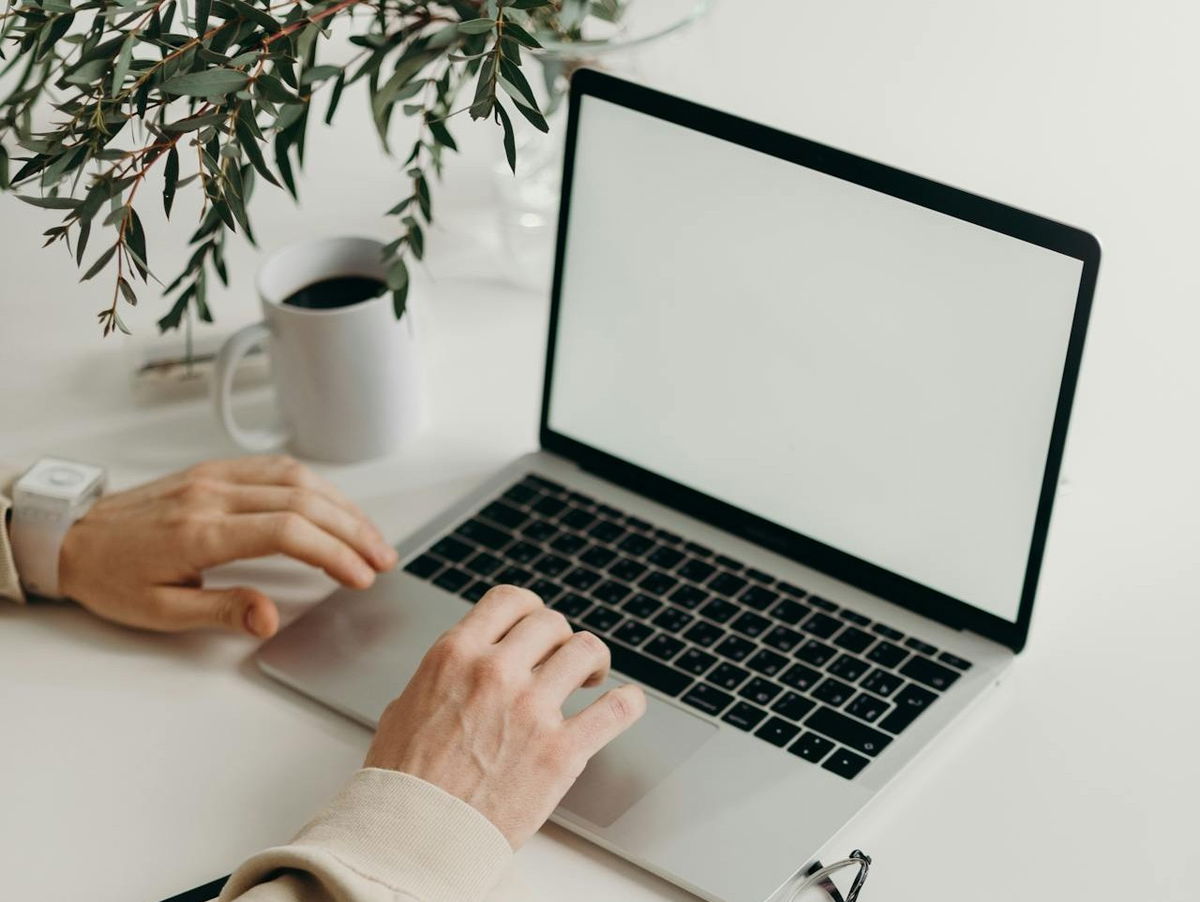 Intern’s bold and hilarious message to CEO goes viral on X