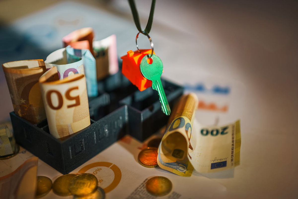 EU house prices climb 5.7% in early 2025