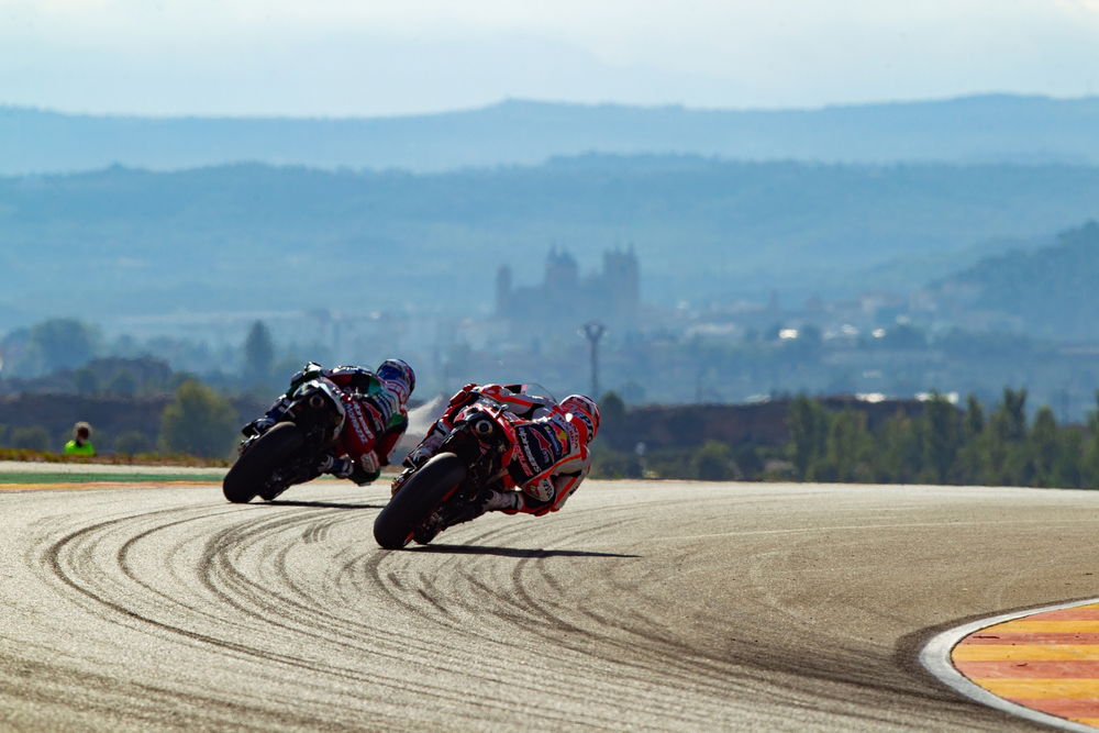 €2.4m Resurfacing for MotorLand roads