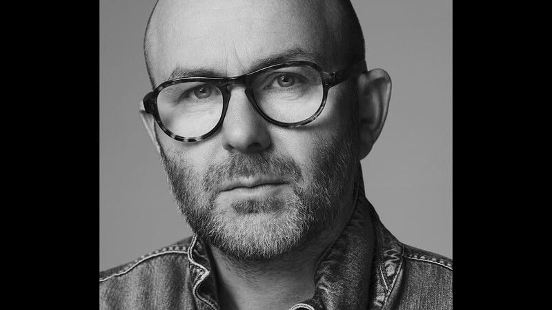 Photographer Sølve Sundsbø
