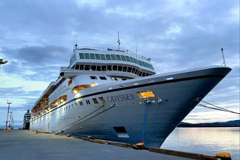 Sailing the rest of life: cruise retirement\” />