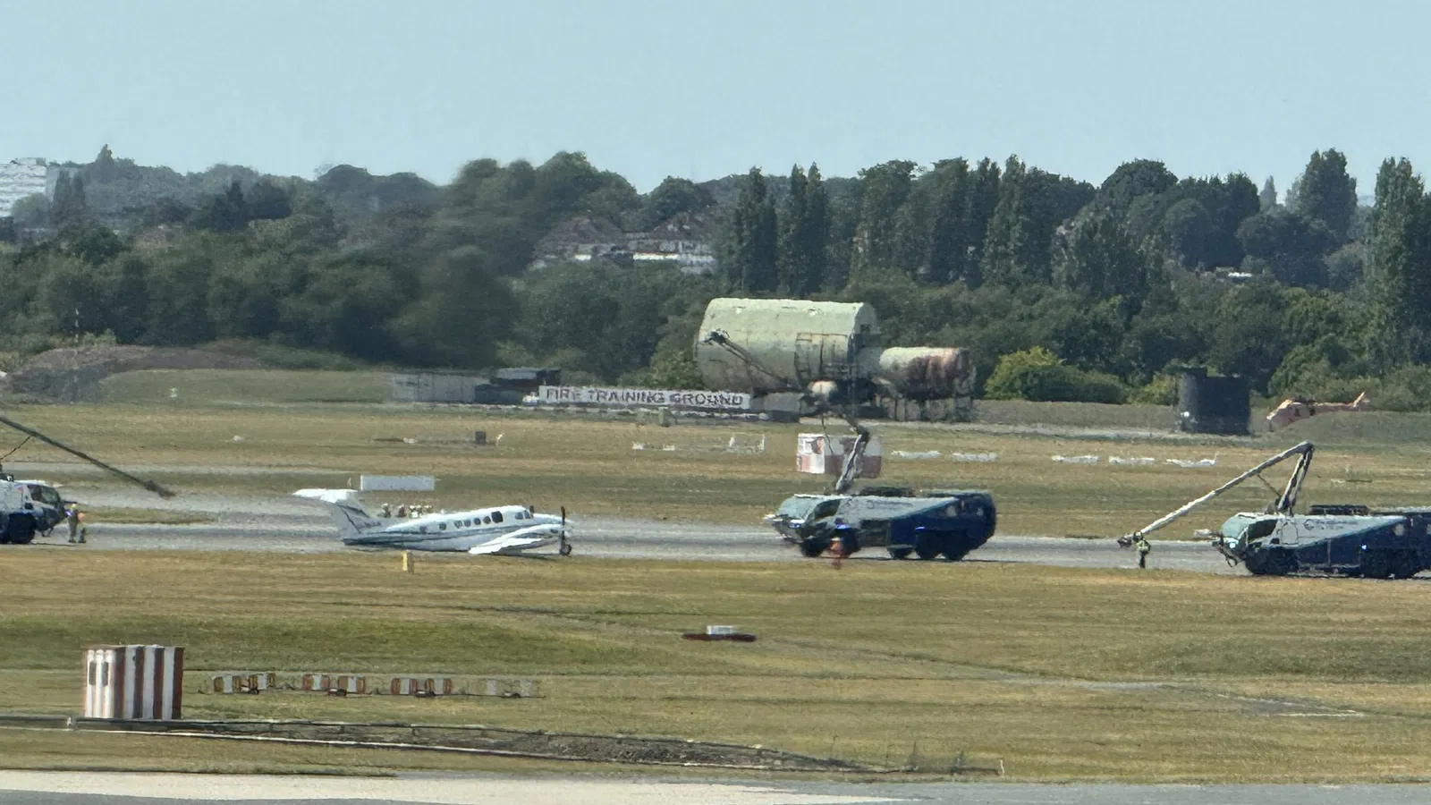 Birmingham Airport Turns into War Zone after Panic Landing