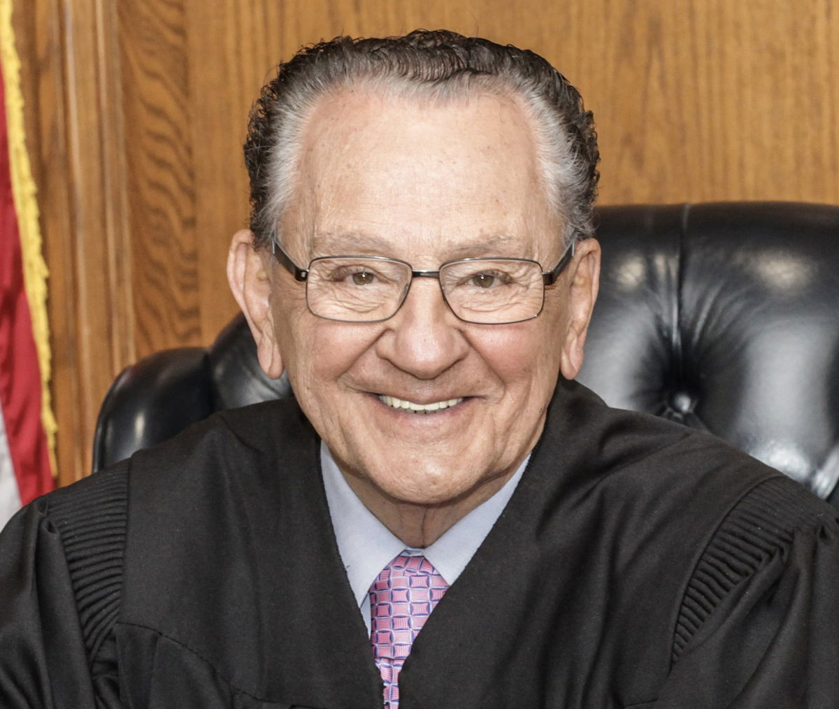 Frank Caprio dies at 88 - TV’s ‘nicest judge’\” />