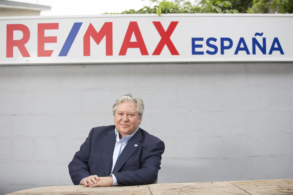 Remax real estate icon Javier Sierra dies\” />