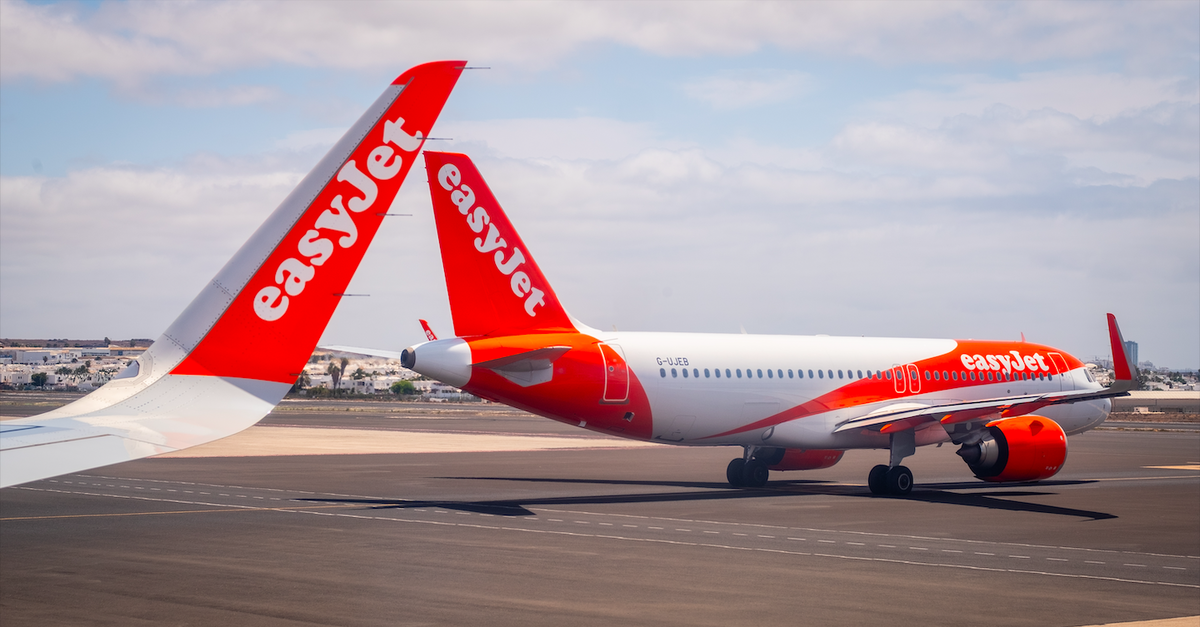 Manchester airport closed after deadly plane clash