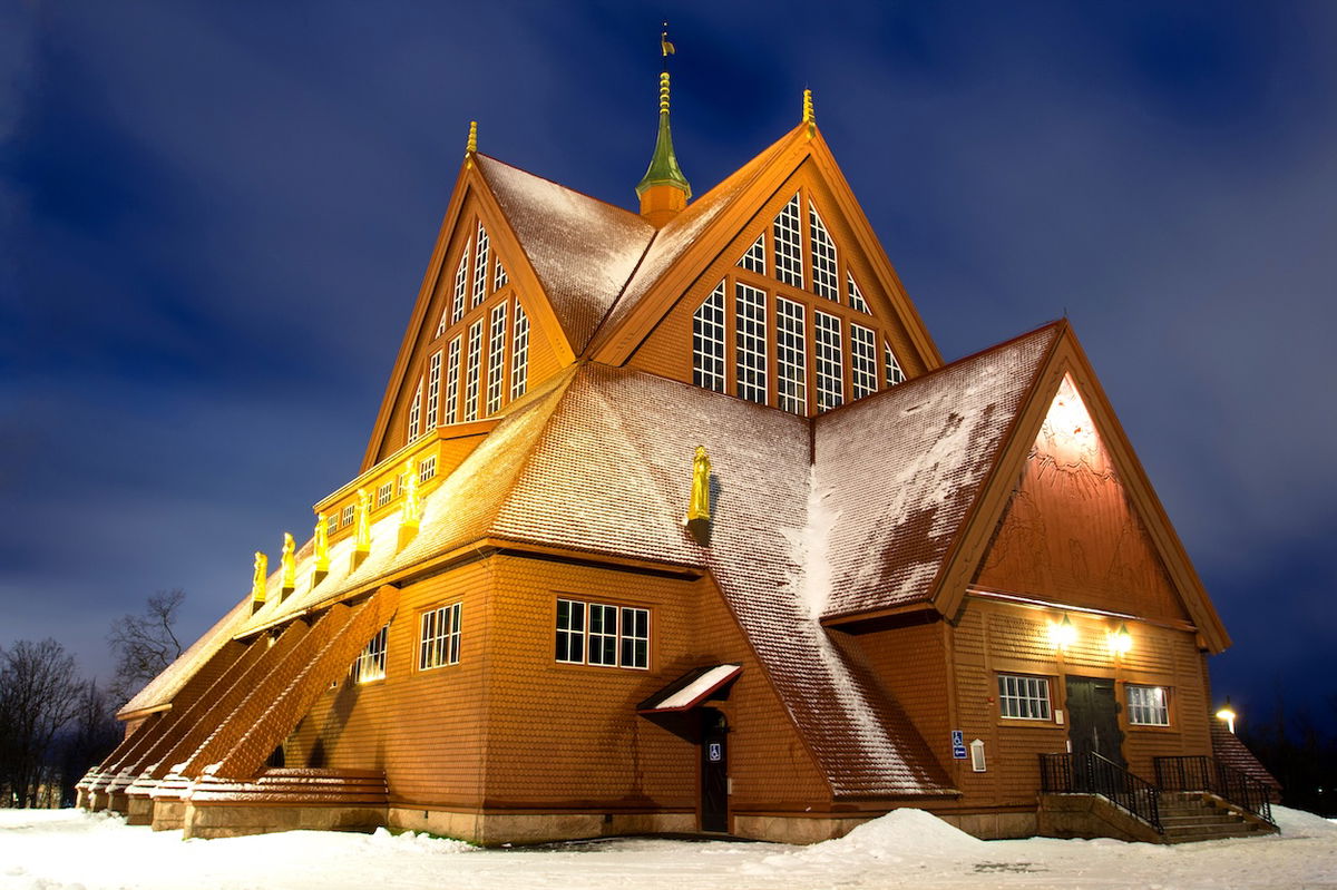 Sweden forced to move Kiruna Church on wheels\” />