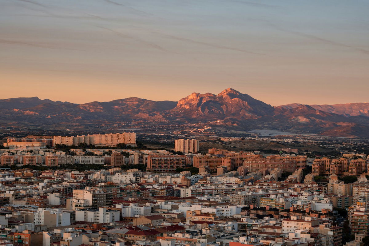 Tees, Tech, and Tourism: Alicante’s tourism revolution