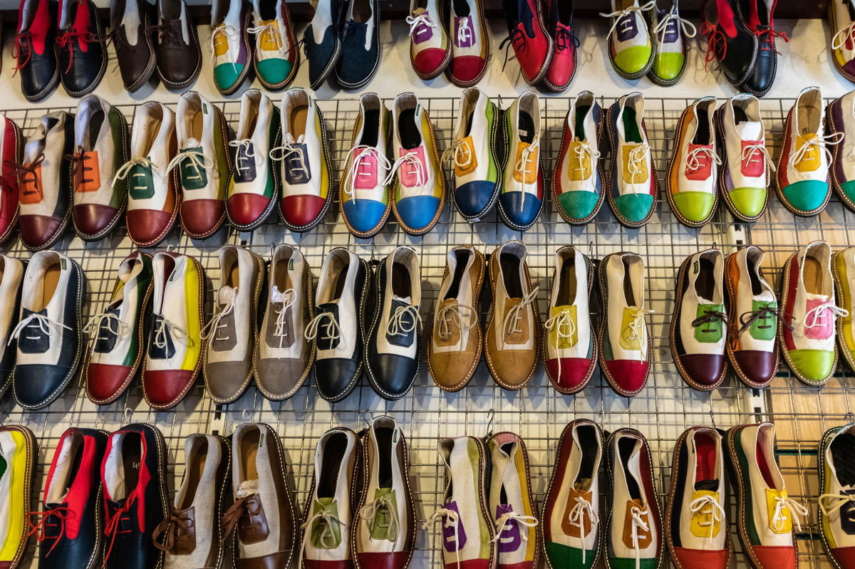 Government grants financial support for local stores