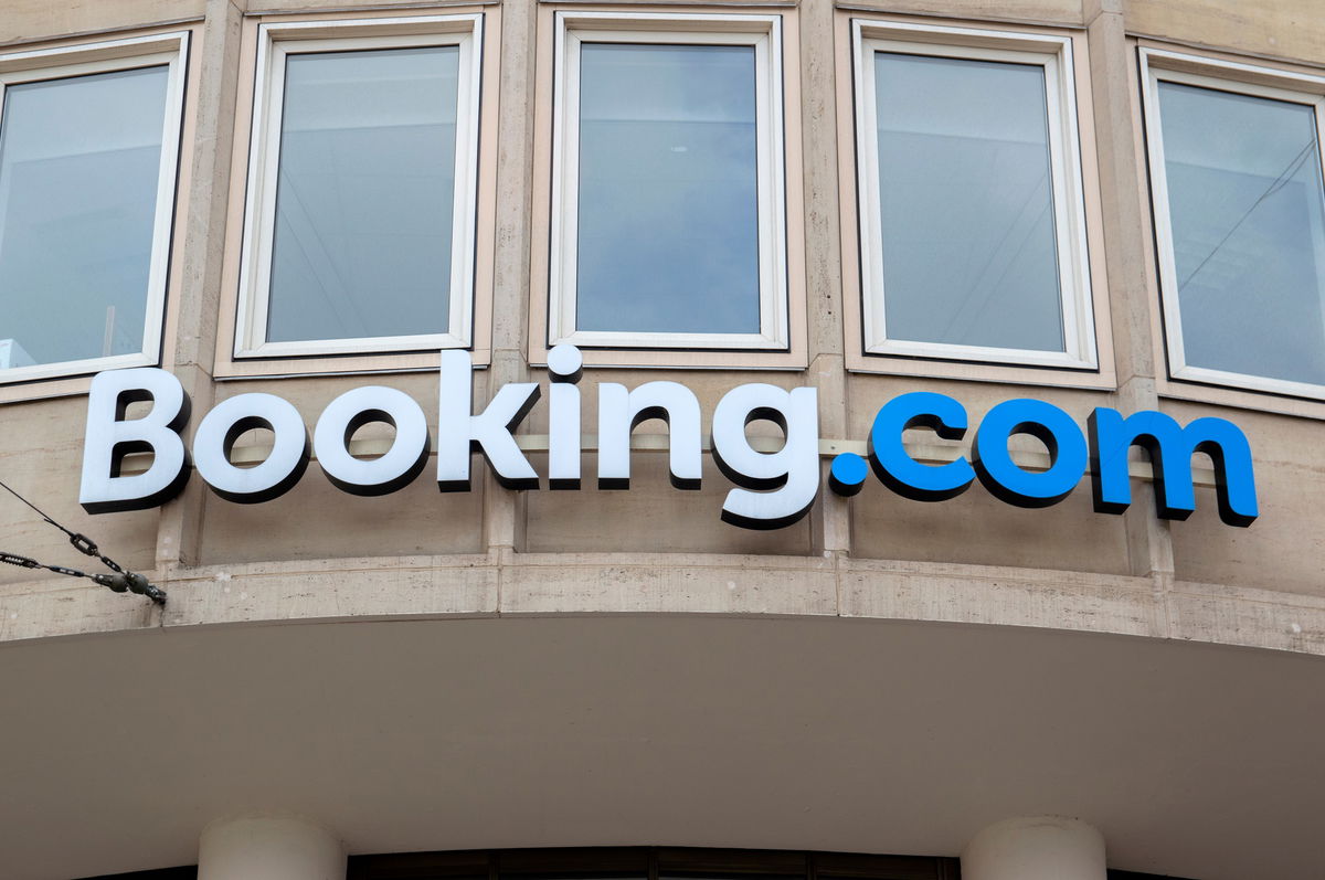 10,000 European hotels sue Booking.com