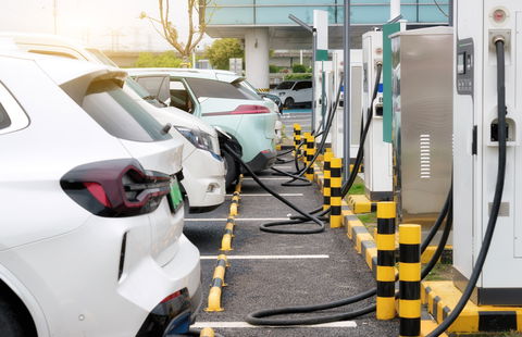 Elon Musk’s Fortune Shifts by a Record $75 Billion in 2025.