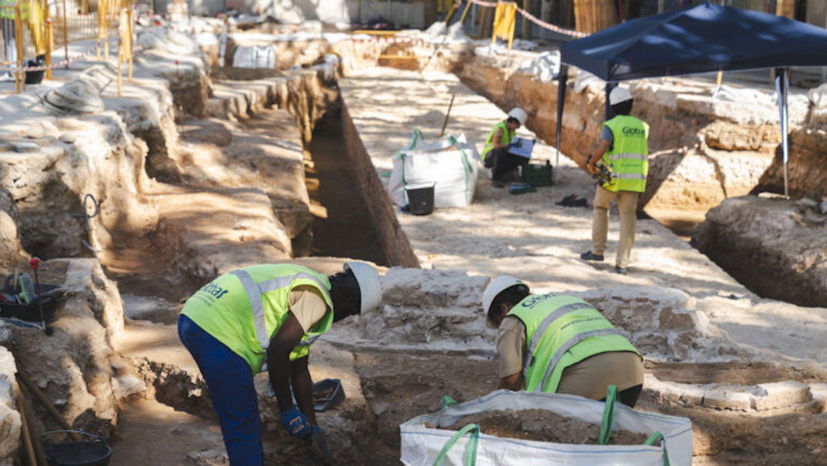 Ramblas excavation reveals medieval wall
