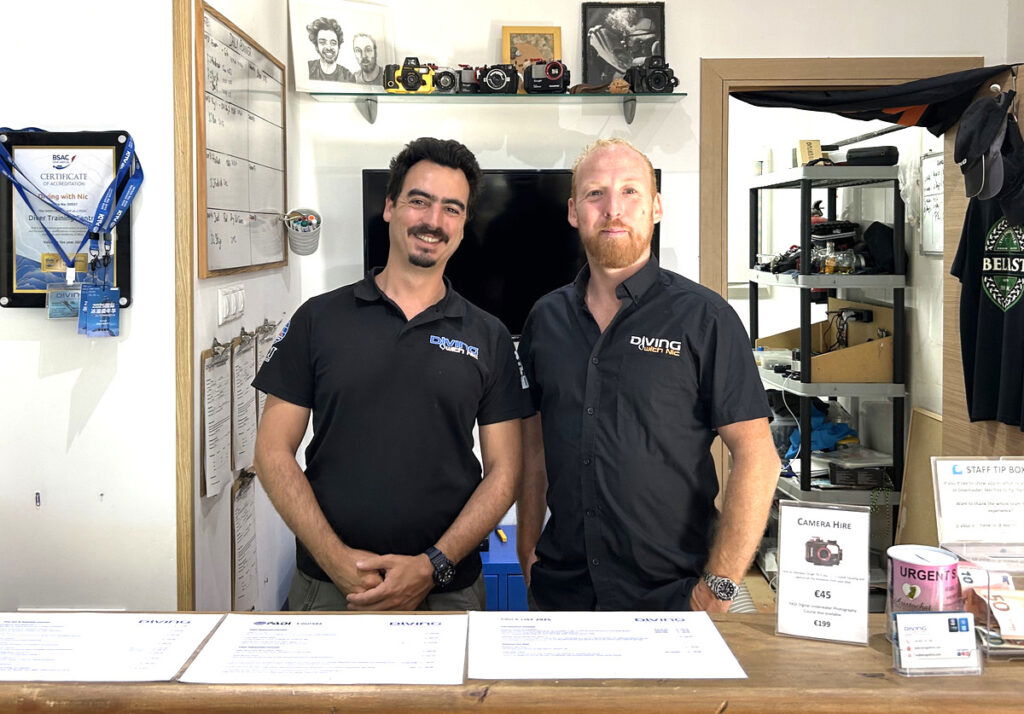 Leo and Nic from Diving pinch Nic.