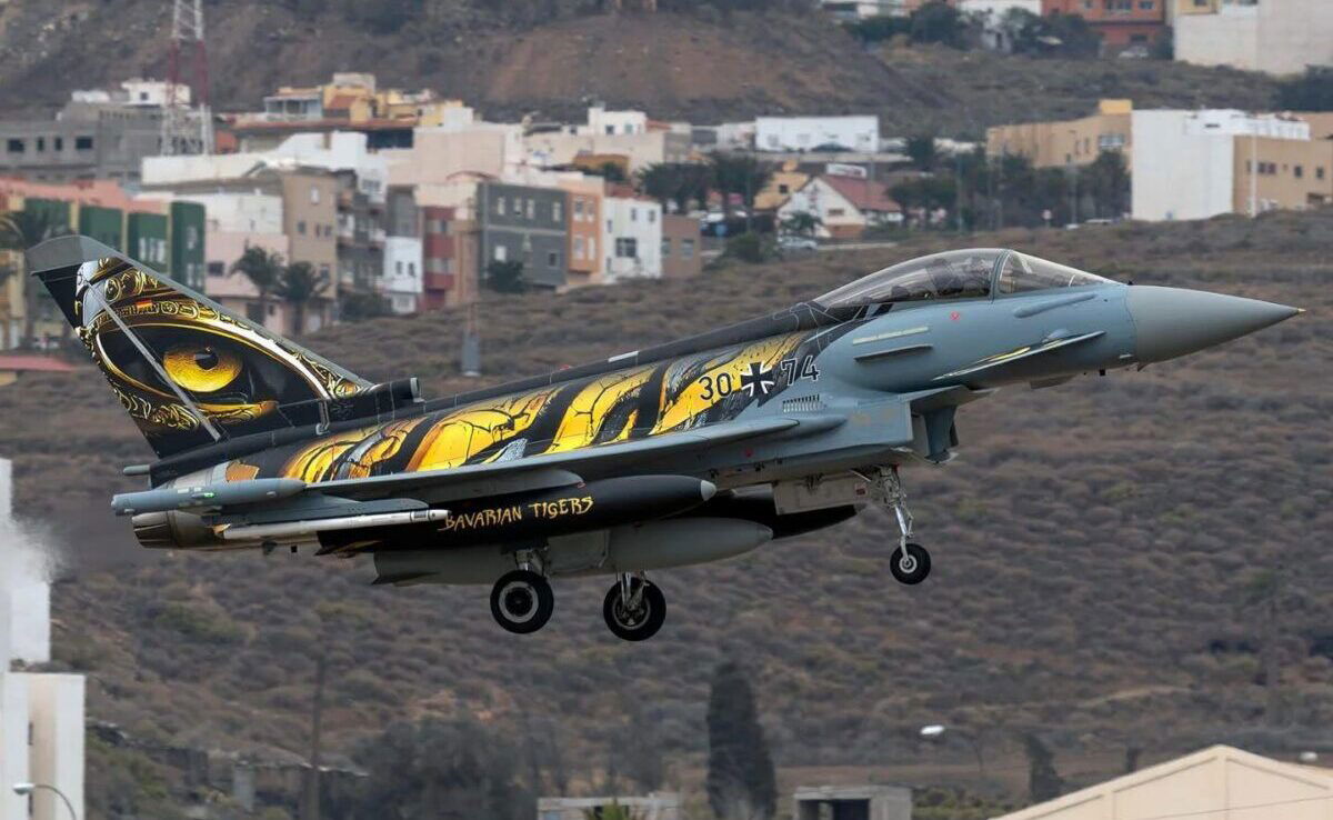 International Air Combat Planes Light Up Canary Island Skies International Air Combat Planes Light Up Canary Island Skies