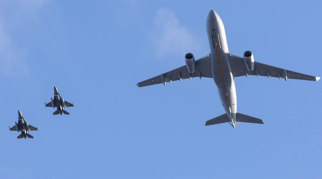 International aerial combat planes ray up Canary Island skies
Euro Weekly News