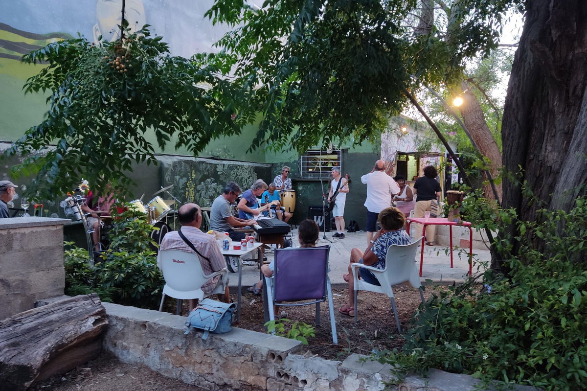 La Mistelera: a hub of live music and community spirit in La Xara