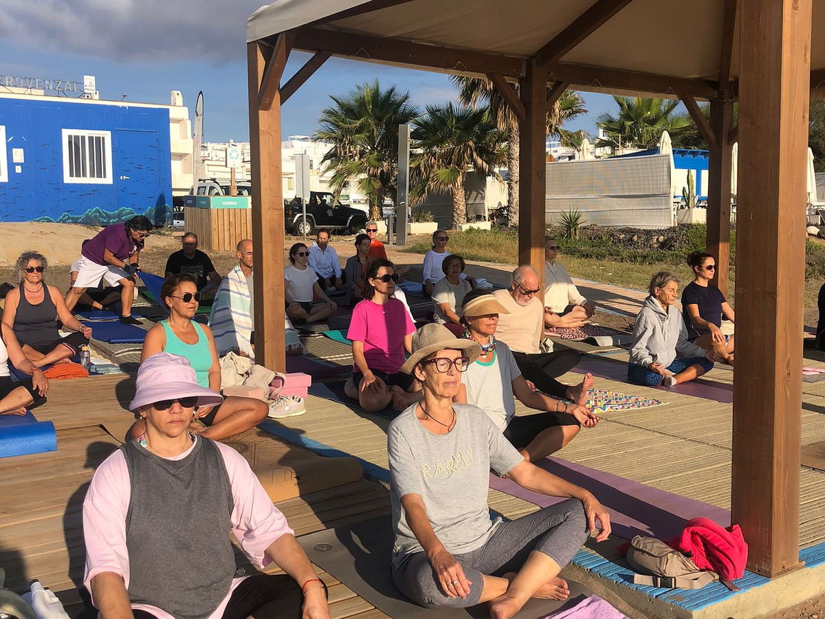 Mojacar launches free autumn yoga and outdoor activities by the sea
