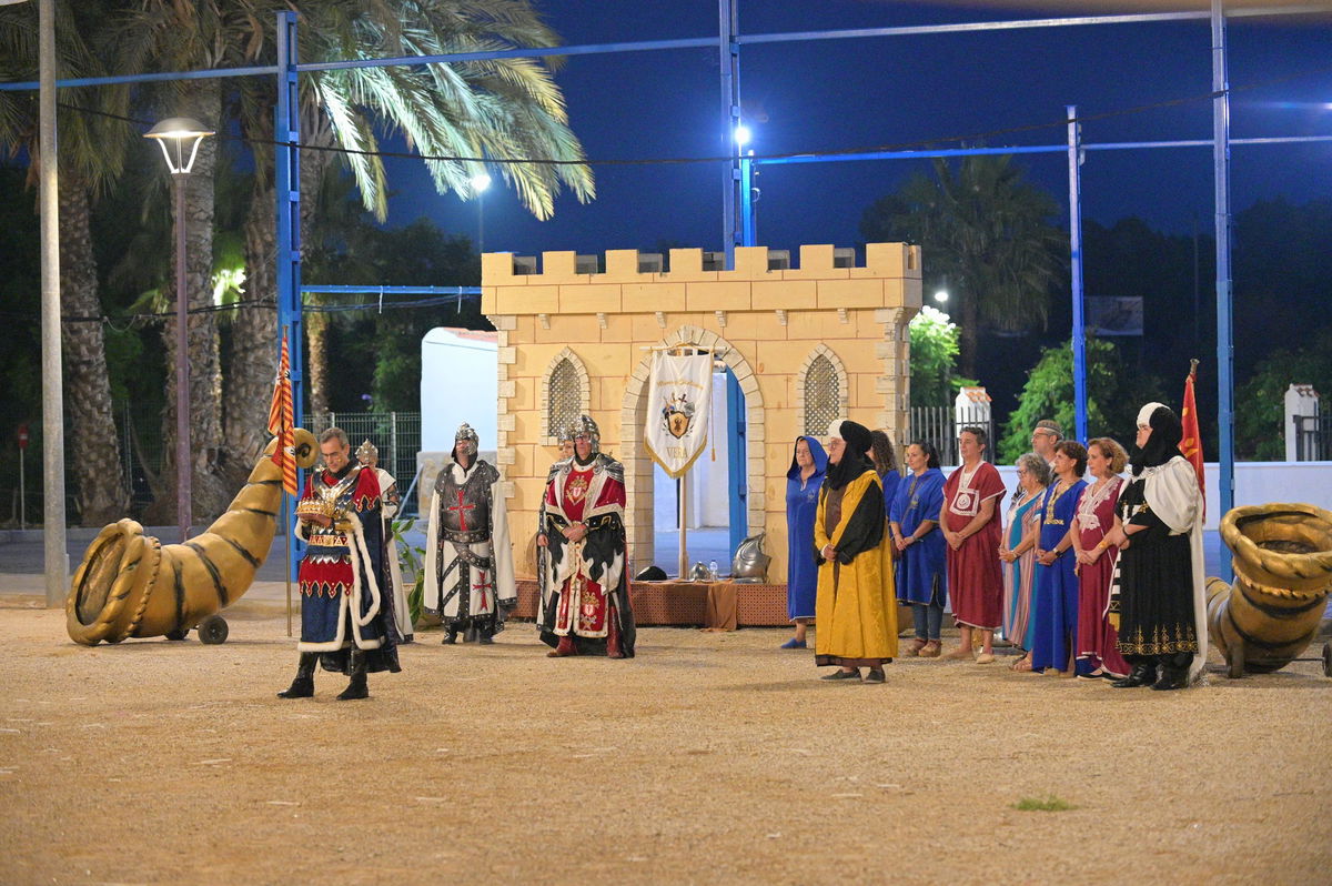 Vera shines as epicentre of Andalucian Moors and Christians Festival