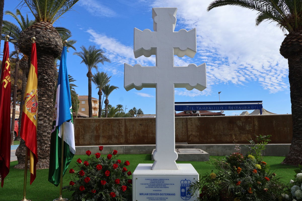 New Cross of Caravaca unveiled on Lo Pagán seafront