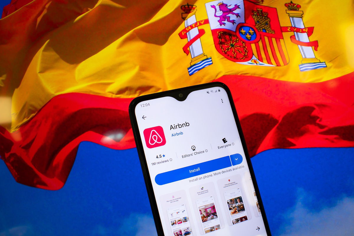 Barcelona bans Airbnb rentals by 2028