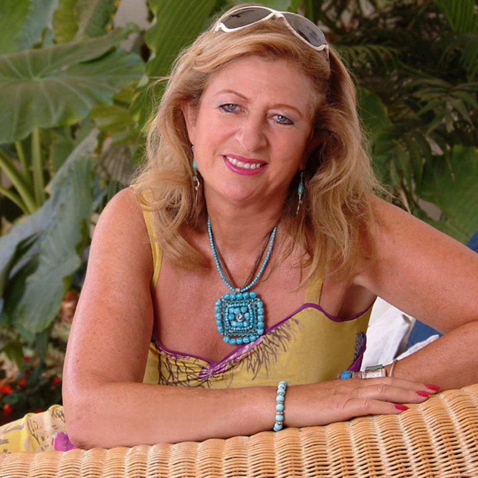 We don’t just sell properties – we help you discover a lifestyle of true luxury