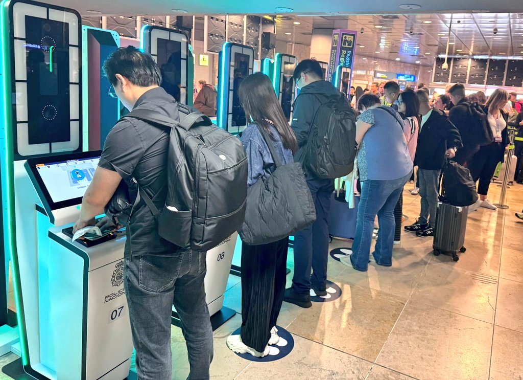 Murcia Airport reports smooth start with new EU Entry System