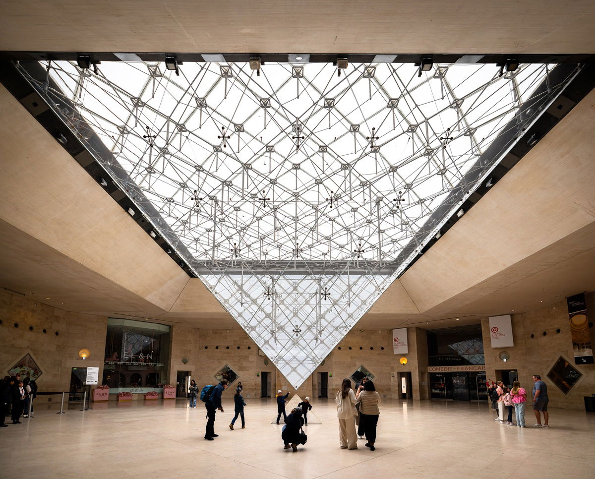 Five More Arrested In Louvre Heist, But Jewels Still Missing Five More Arrested In Louvre Heist, But Jewels Still Missing